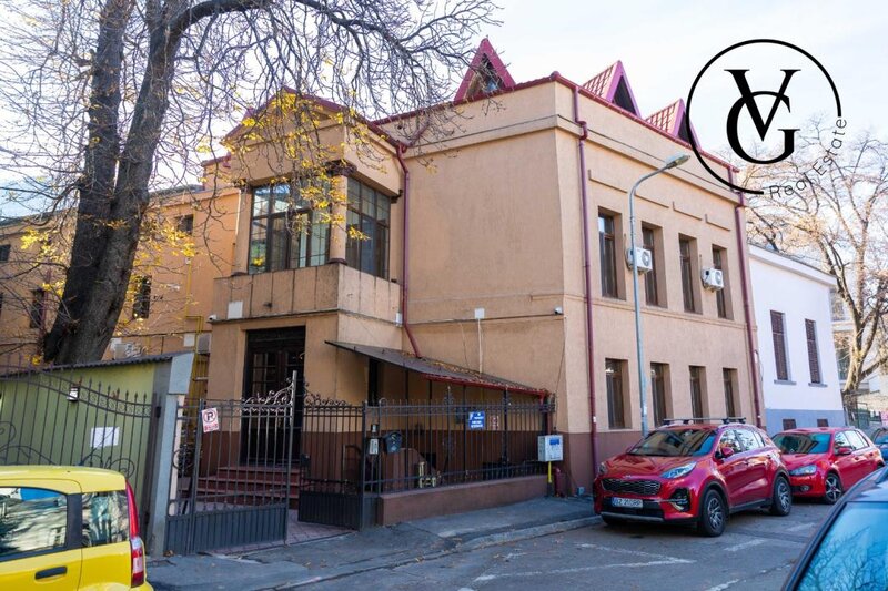 Armeneasca Cladire cu 9 unitati de cazare - Zona Armeneasca